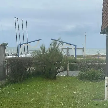 Apparemment Front De Mer Ouistreham Exterior photo
