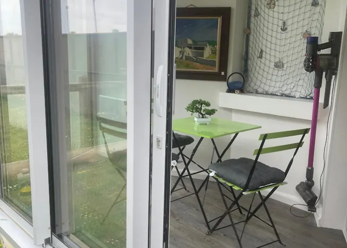 Apparemment Front De Mer